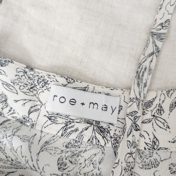 Backless Roe + May white/ivory and black floral maxi dress - Picture 5 of 9